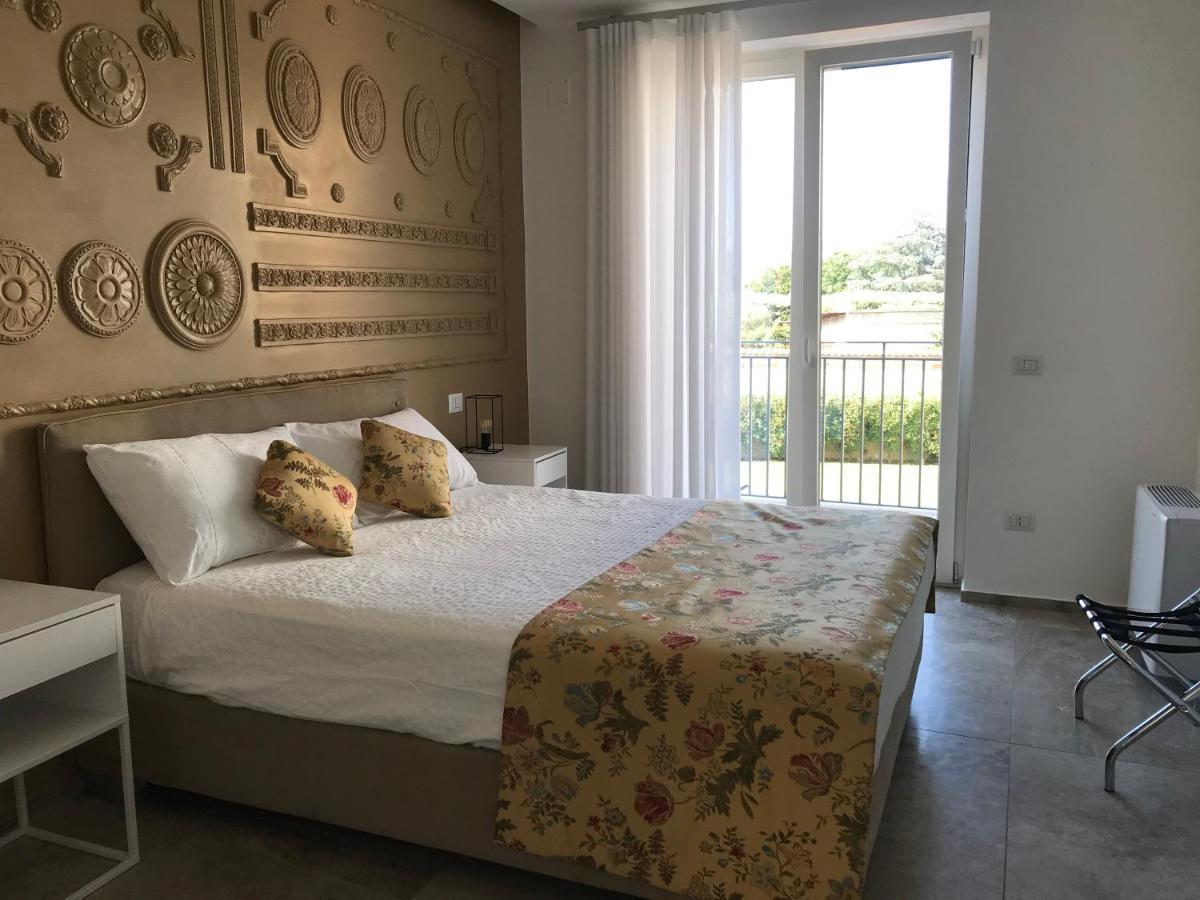 Il Cavaliere Bed And Breakfast Казерта Экстерьер фото